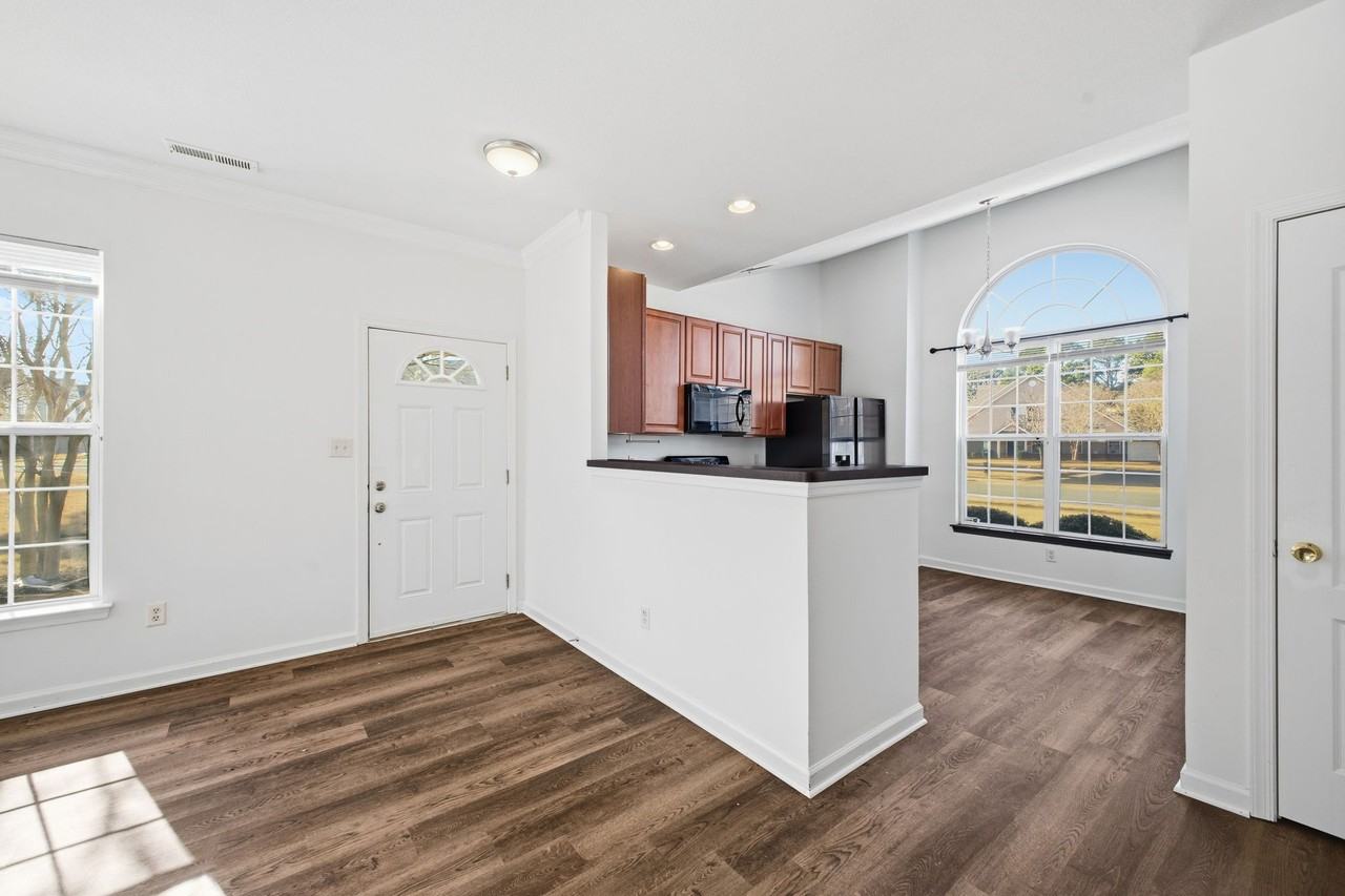 2021 Livingston St #1 - Photo 4 of 24