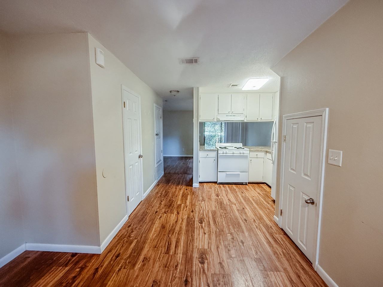 590 Hill Ln #80 - Photo 3 of 14