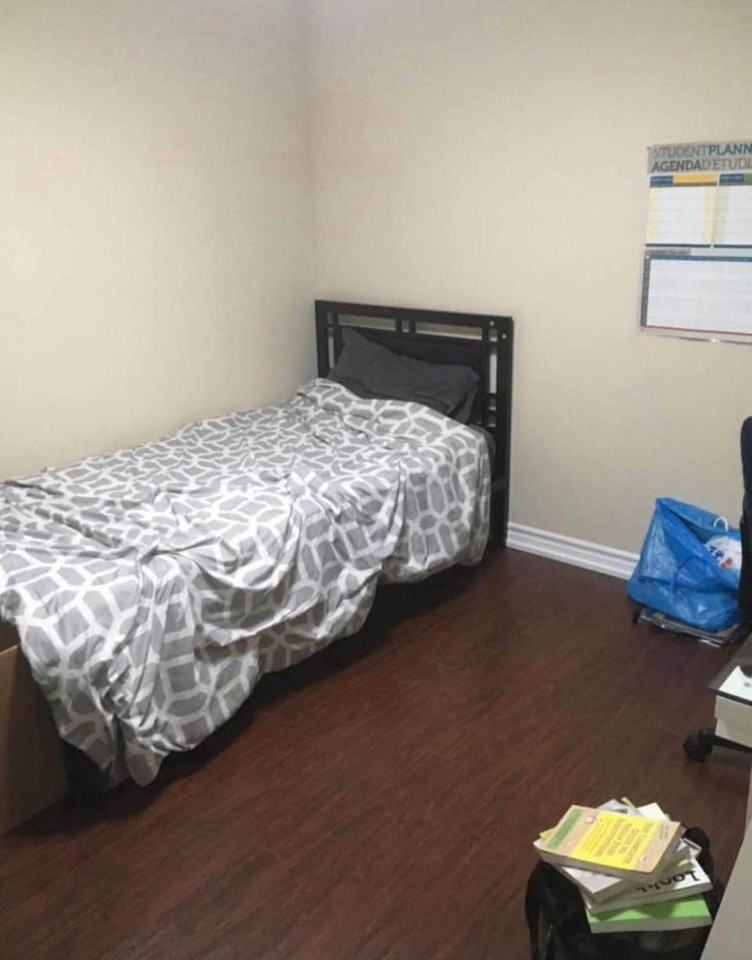 3200 Shadetree Drive - Photo 4 of 8