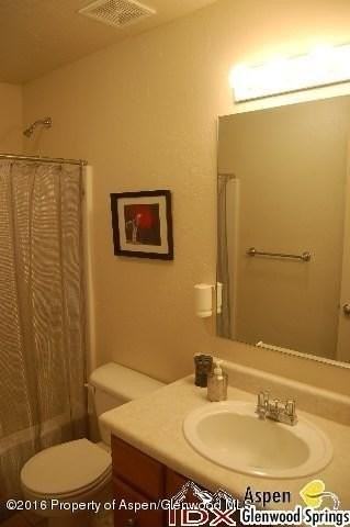 604 Lakeside Dr - Photo 4 of 7