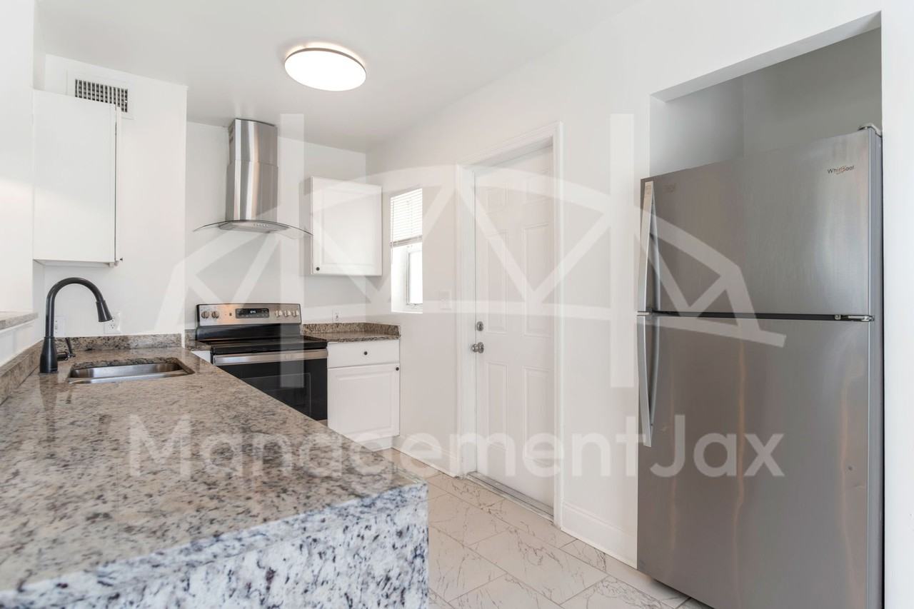 3622 Ardisia Rd N #1 - Photo 7 of 17