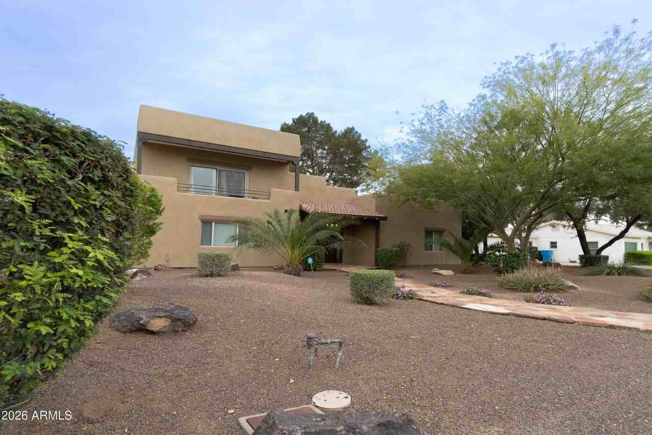 4451 E Earll Dr - Photo 7 of 36