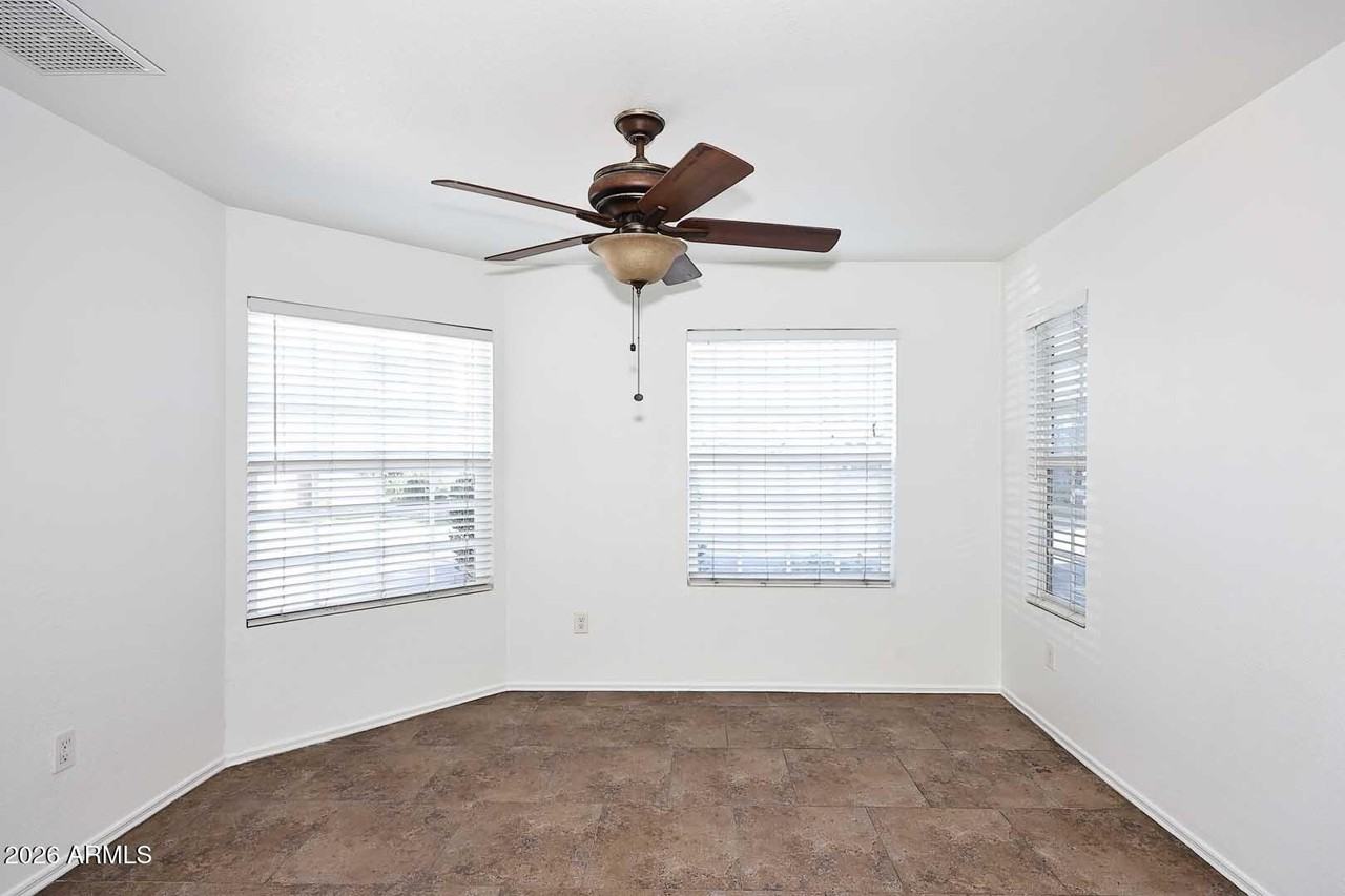 17236 N 1st Pl - Photo 5 of 21