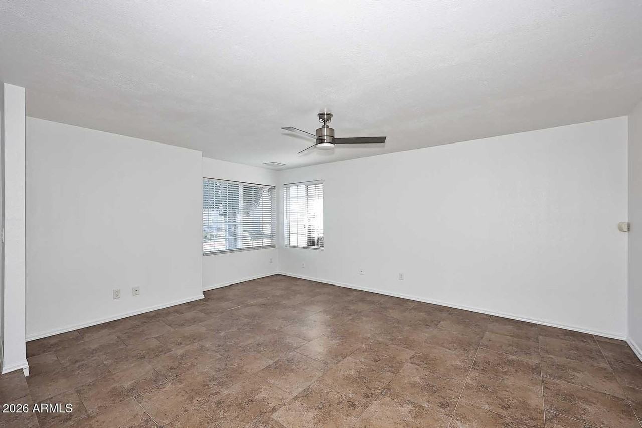 17236 N 1st Pl - Photo 6 of 21