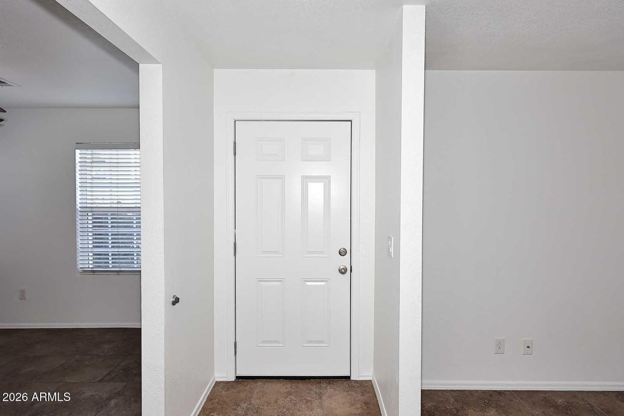 17236 N 1st Pl - Photo 7 of 21