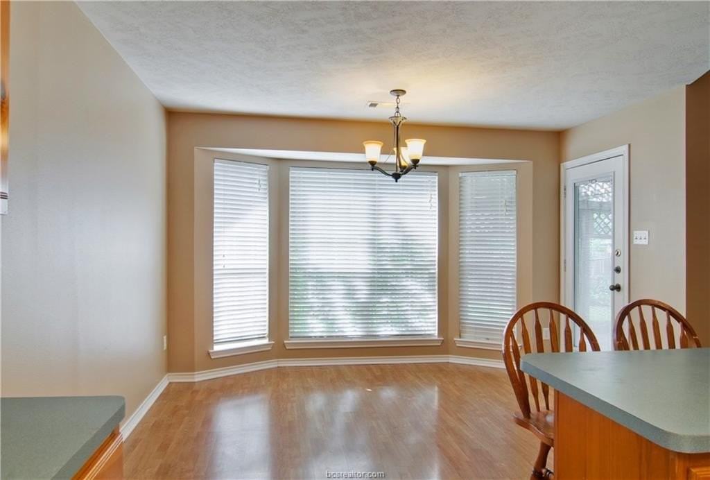 1400 Front Royal Dr - Photo 3 of 25