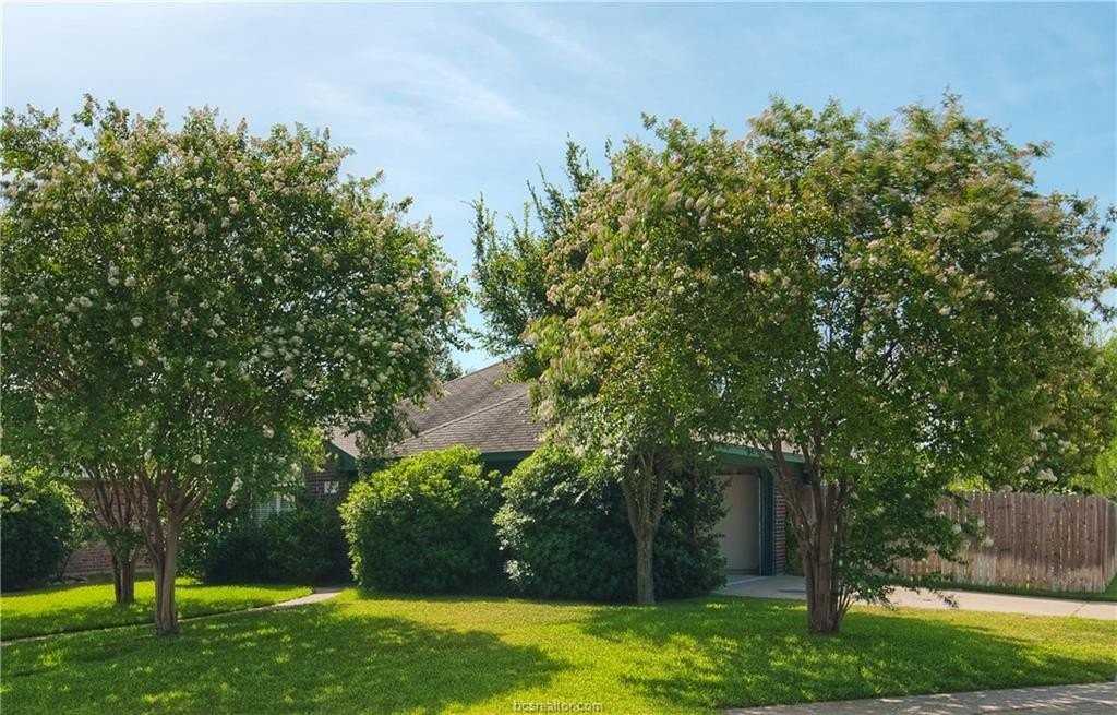 1400 Front Royal Dr - Photo 6 of 25