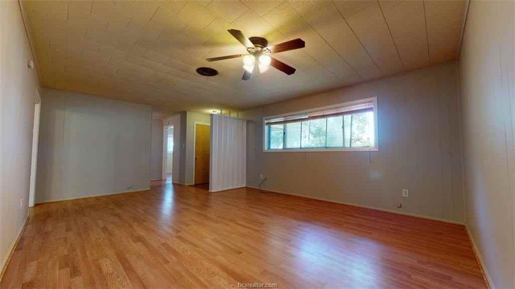 1616 George Bush Dr - Photo 3 of 26