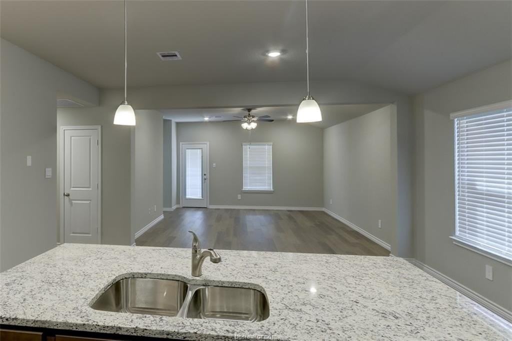 1202 Canton Dr - Photo 7 of 31