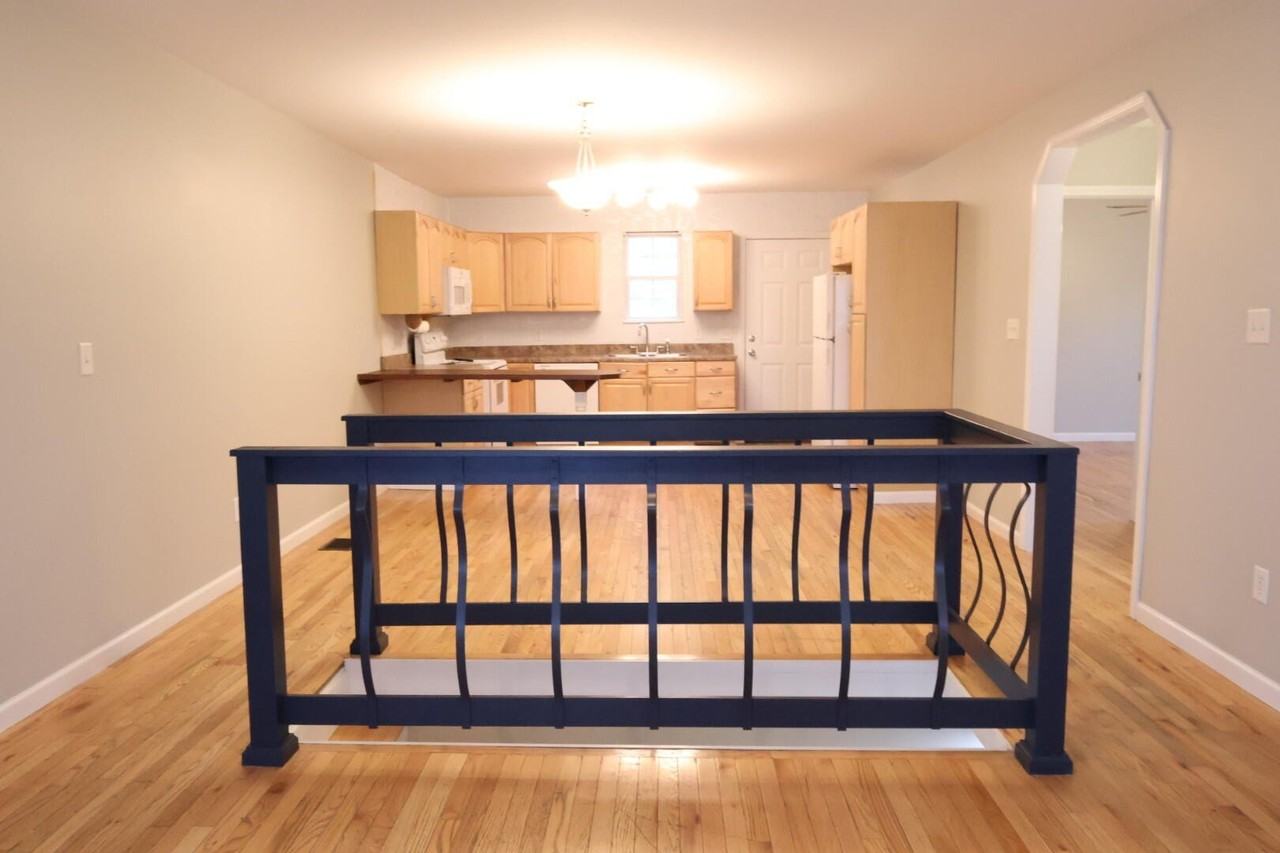 419 W Bell Ave - Photo 3 of 19