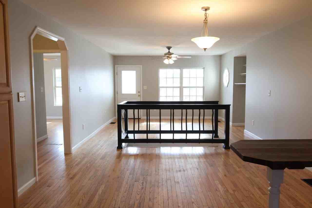 419 W Bell Ave - Photo 6 of 19