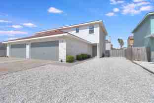 15513 Palmira Ave Apt B #B - Photo 1 of 1