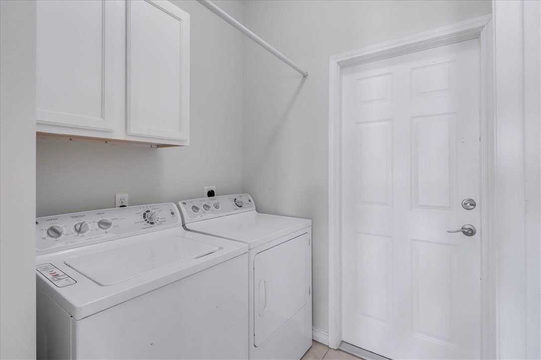 15513 Palmira Ave Apt B #B - Photo 5 of 39