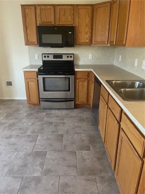 1721 Overland Trl - Photo 4 of 9