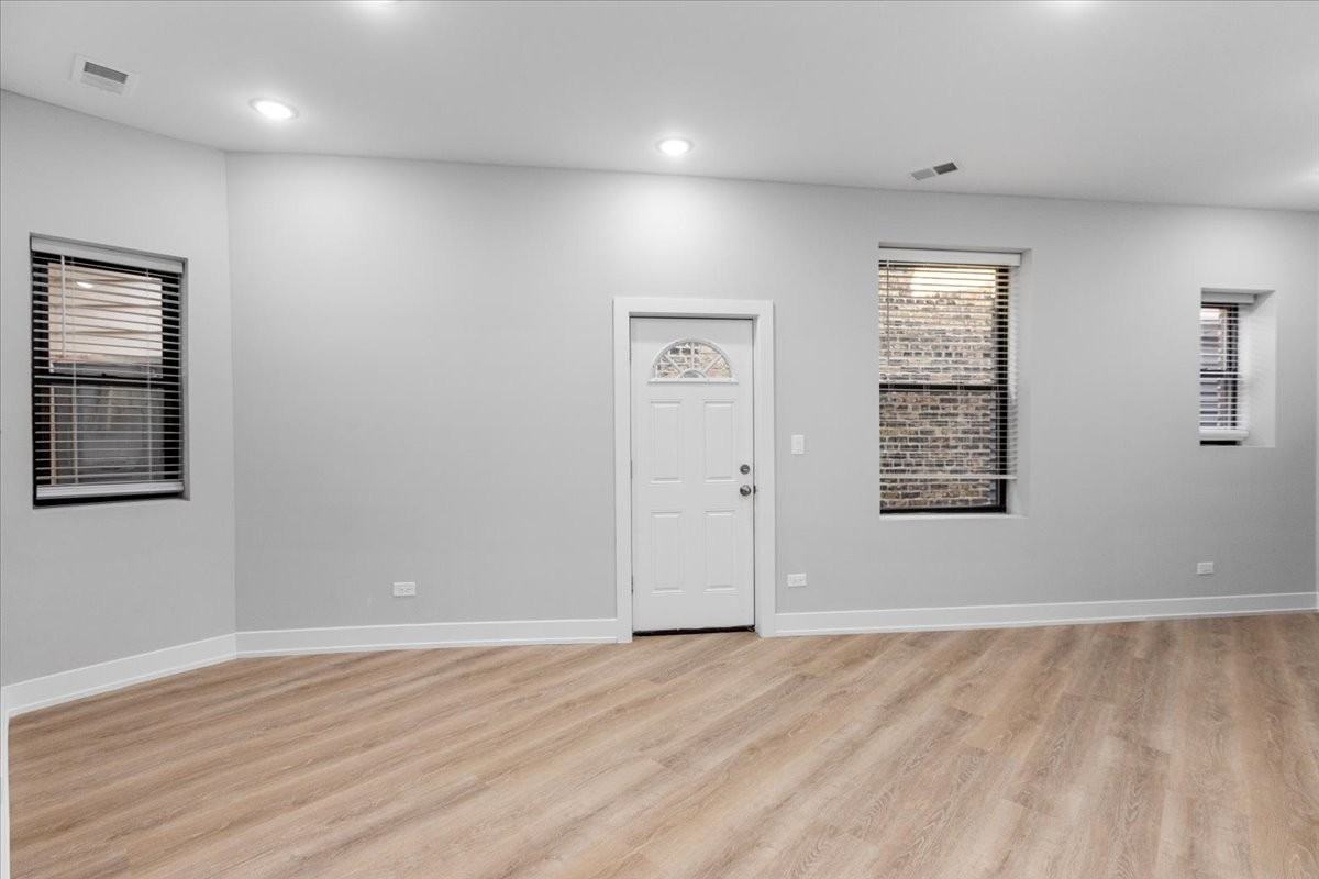 3001 N Central Park Ave #S2 - Photo 7 of 10