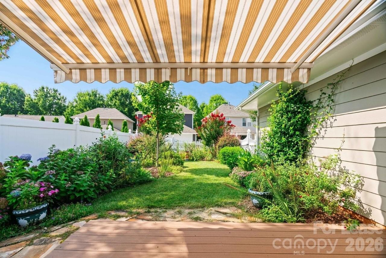 17810 Overland Forest Dr - Photo 2 of 26