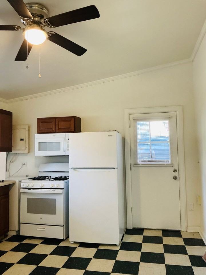 250 Willow Run - Photo 7 of 26