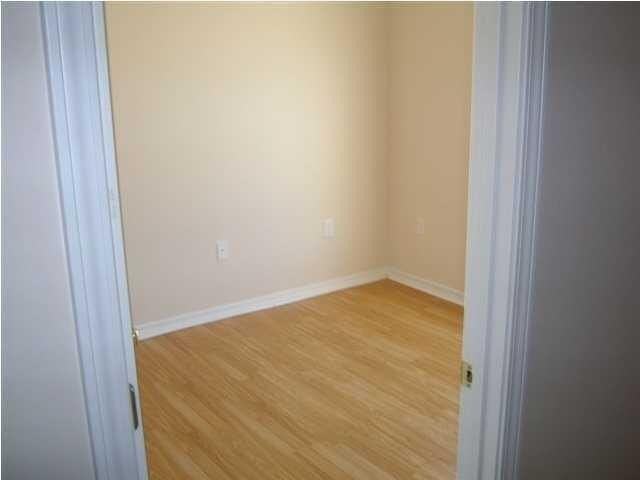 204 Ann Cir Unit B #B - Photo 4 of 7