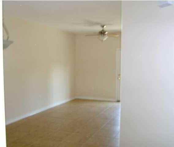 204 Ann Cir Unit B #B - Photo 5 of 7