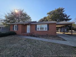 featured image of 1008 Hope Mills Rd