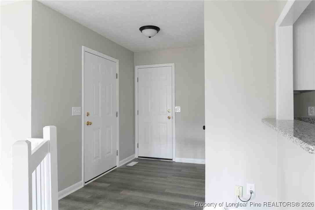 7128 Old Castle Dr - Photo 3 of 15