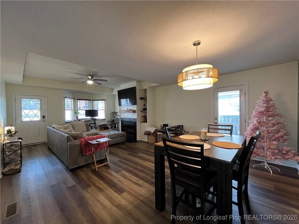 323 Tokay Dr - Photo 5 of 22