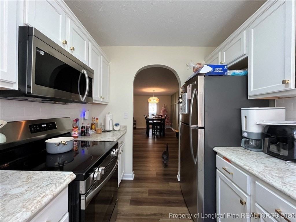 323 Tokay Dr - Photo 6 of 22