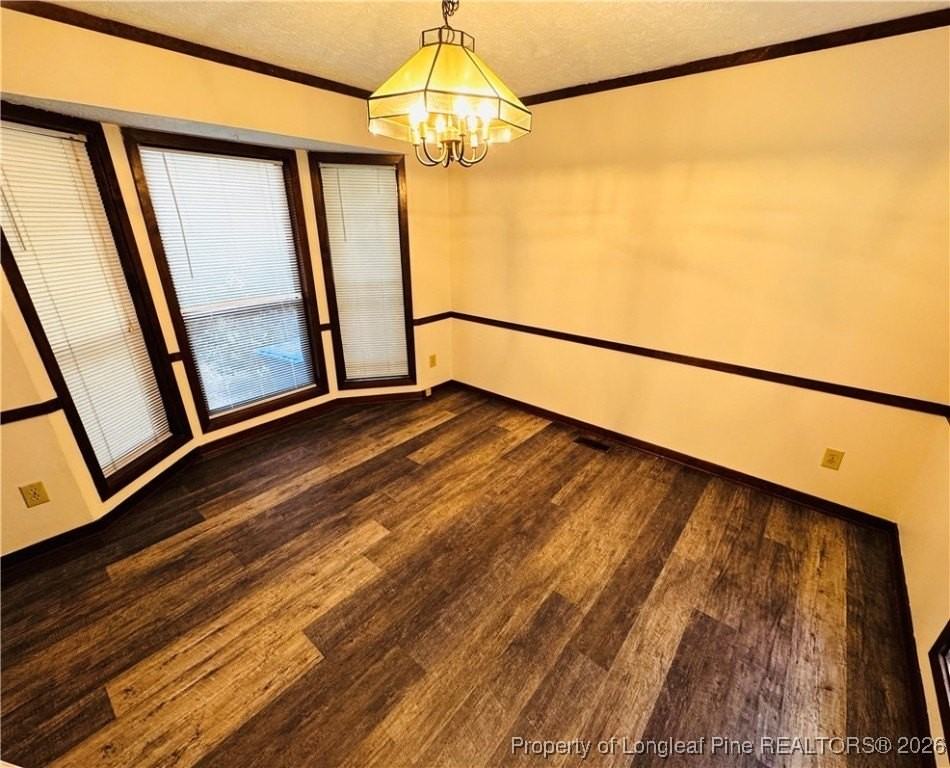 446 Wilder Dr - Photo 4 of 19