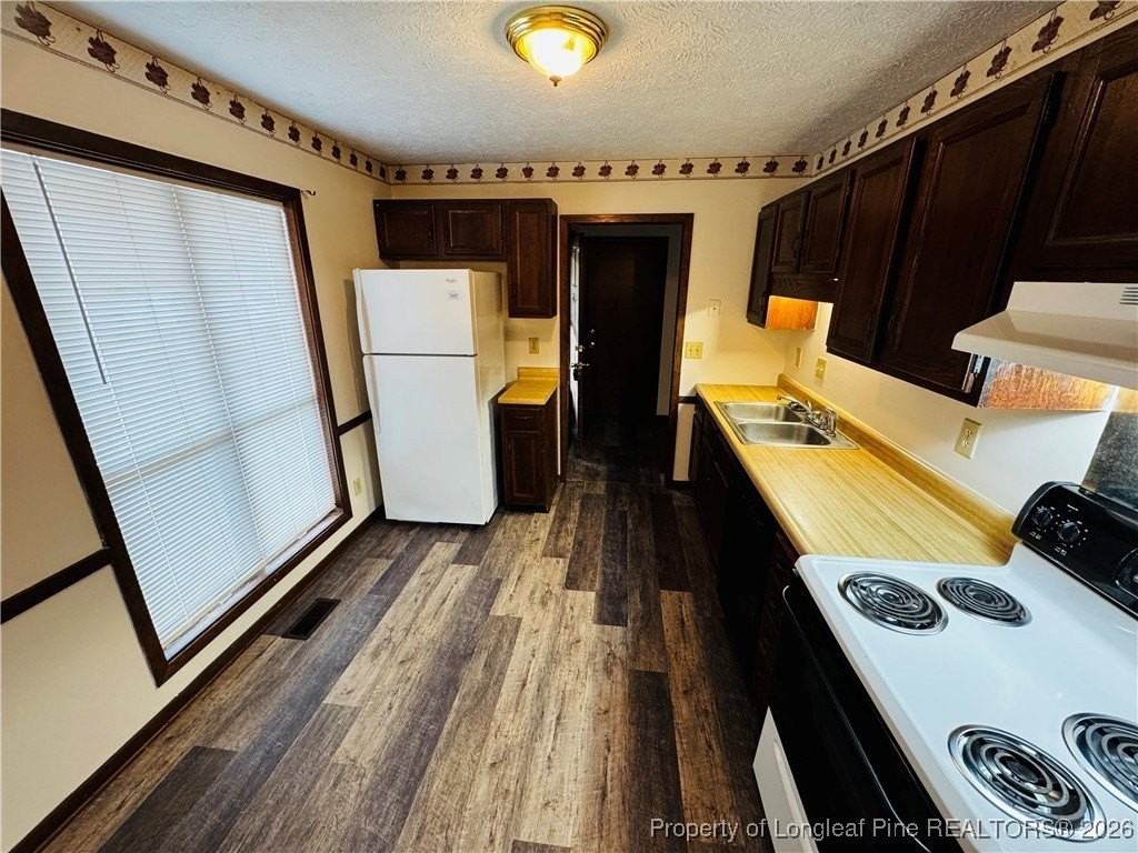 446 Wilder Dr - Photo 6 of 19