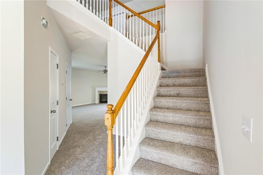 34 Persian Ivy Way - Photo 4 of 38