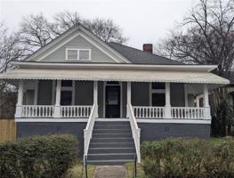 featured image of 194 Hendrix Ave Sw