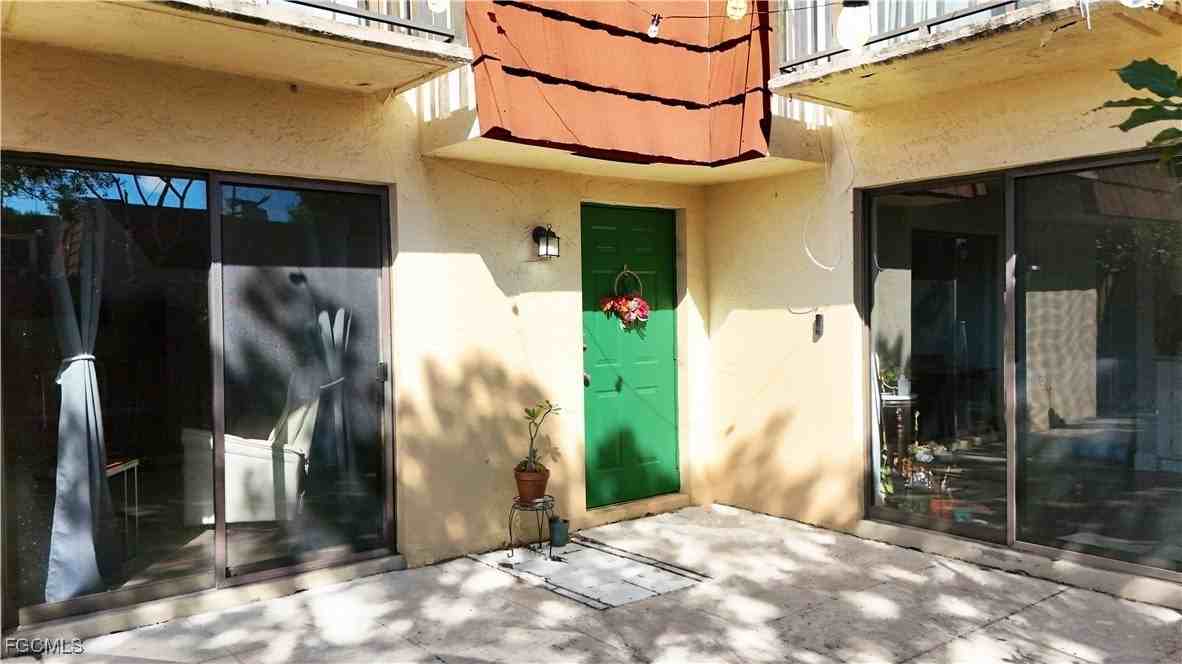 5223 Cedarbend Dr Apt 1 #1 - Photo 2 of 21