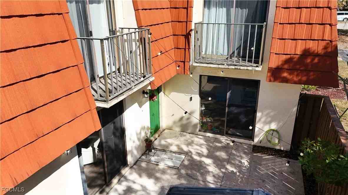 5223 Cedarbend Dr Apt 1 #1 - Photo 5 of 21