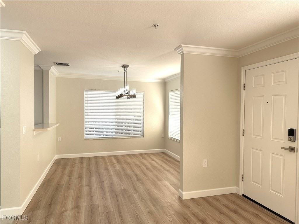 9465 Ivy Brook Run Apt 910 #910 - Photo 5 of 27