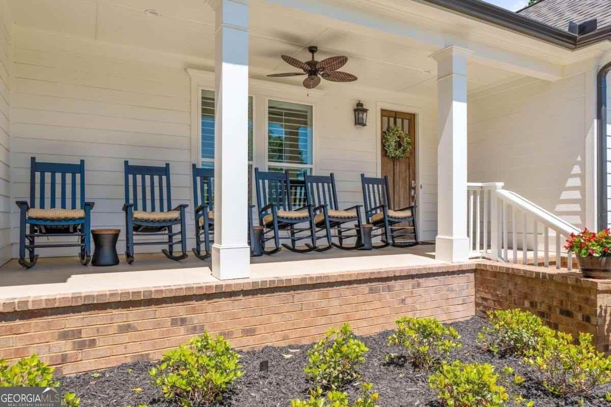 5602 Pine St - Photo 3 of 50