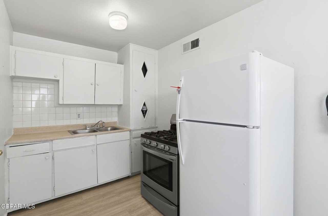 3912 Kemp Ave Apt 6 #6 - Photo 6 of 12