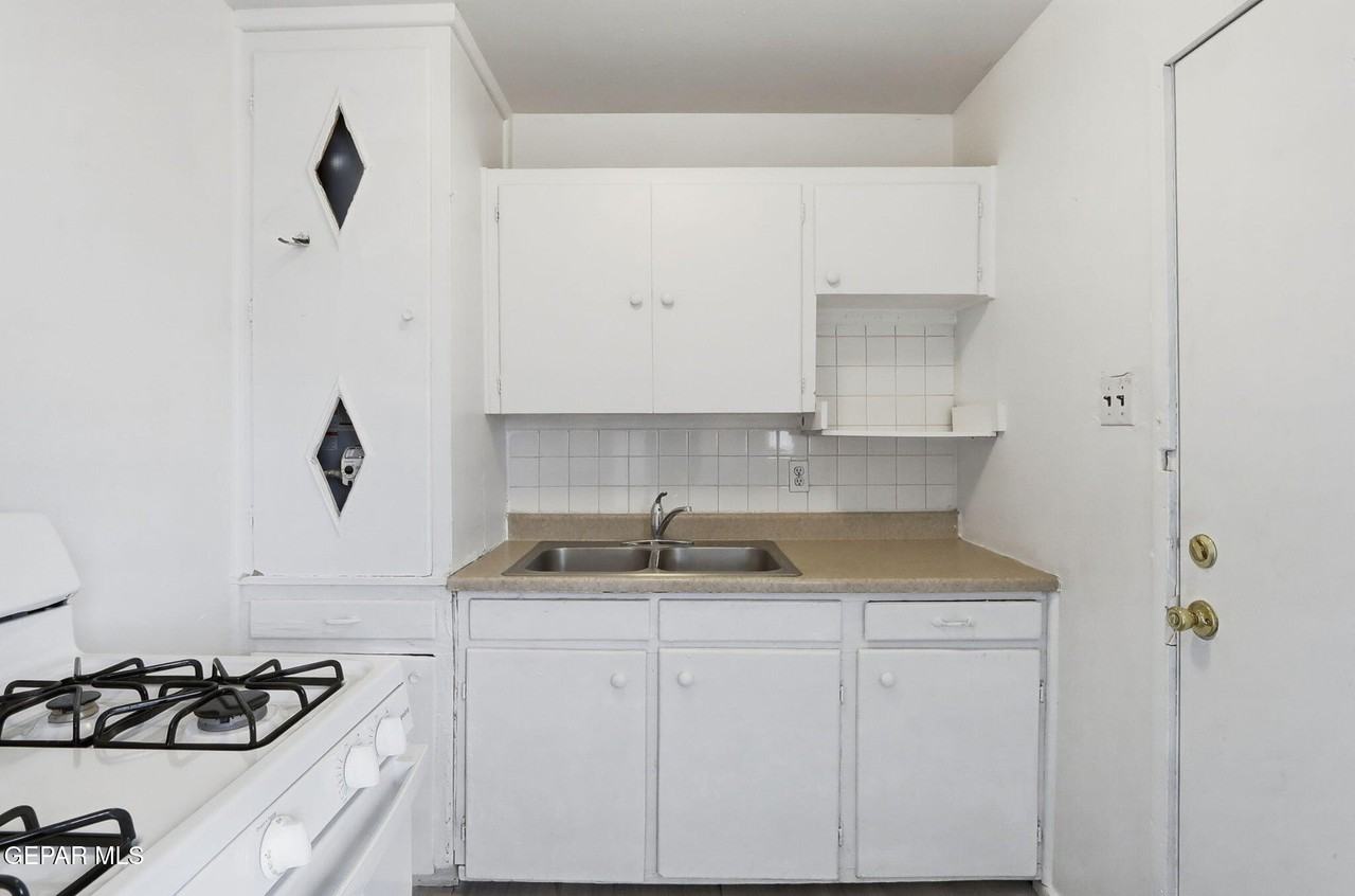 3912 Kemp Ave Apt 2 #2 - Photo 7 of 12