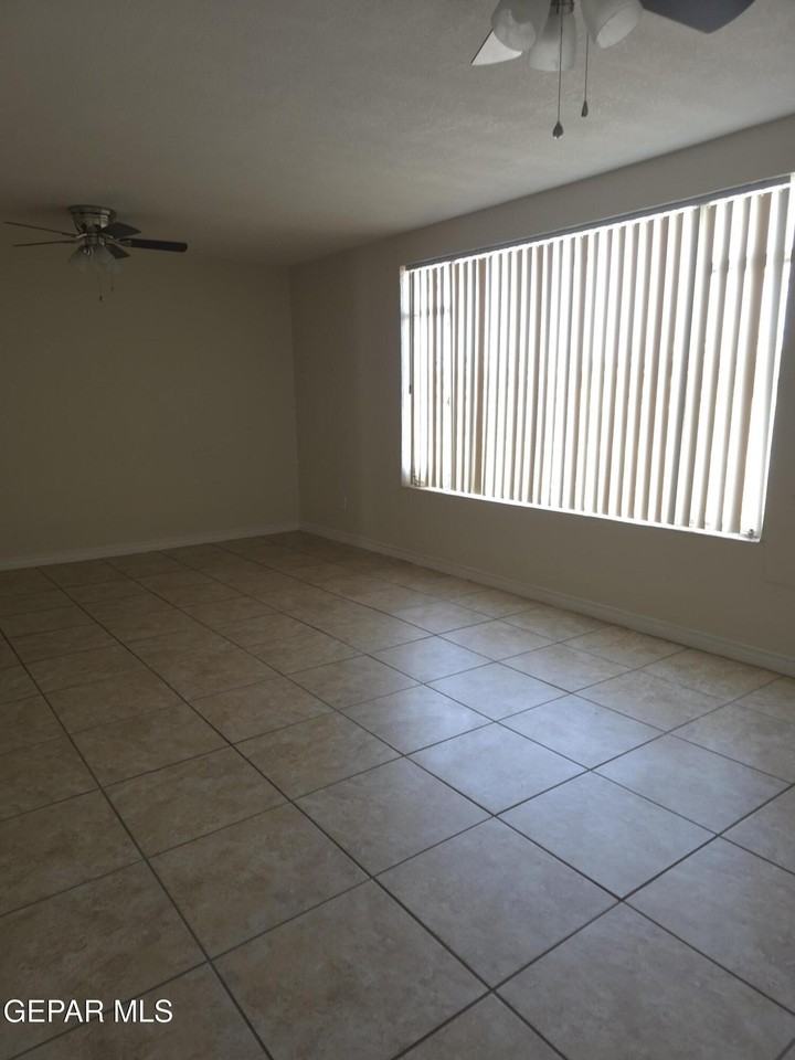 7332 N Loop Dr - Photo 6 of 19