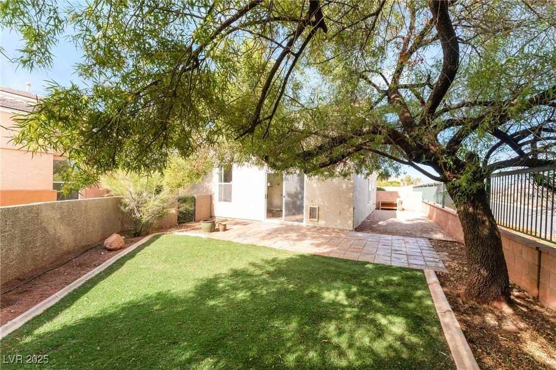 704 Chase Tree St - Photo 4 of 35