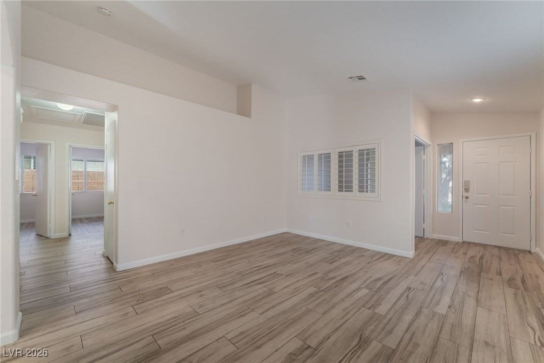 8009 Radigan Ave - Photo 4 of 21