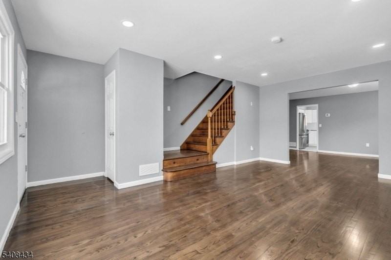 417 Highland Pl - Photo 5 of 33