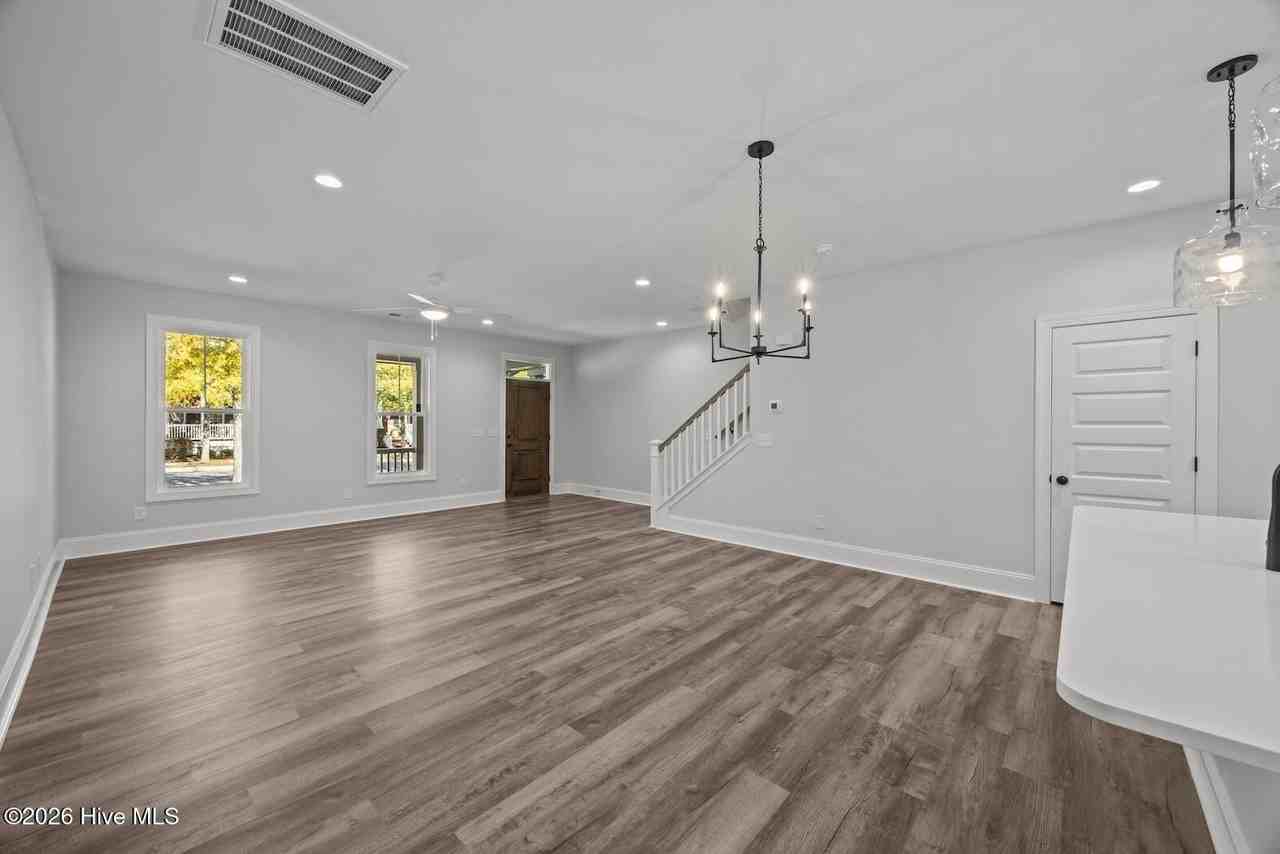 3905 Harkers Way - Photo 3 of 30