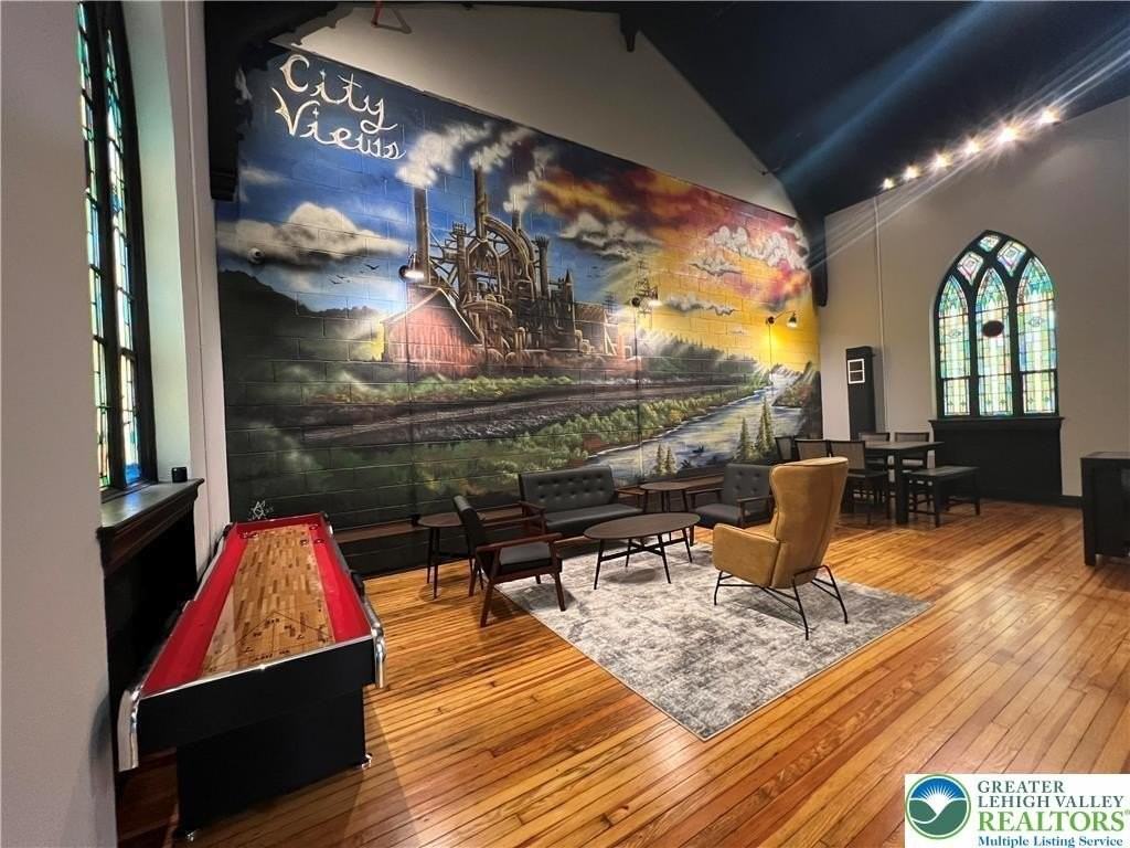 938 E 4th St Apt 401 #401 - Photo 4 of 14