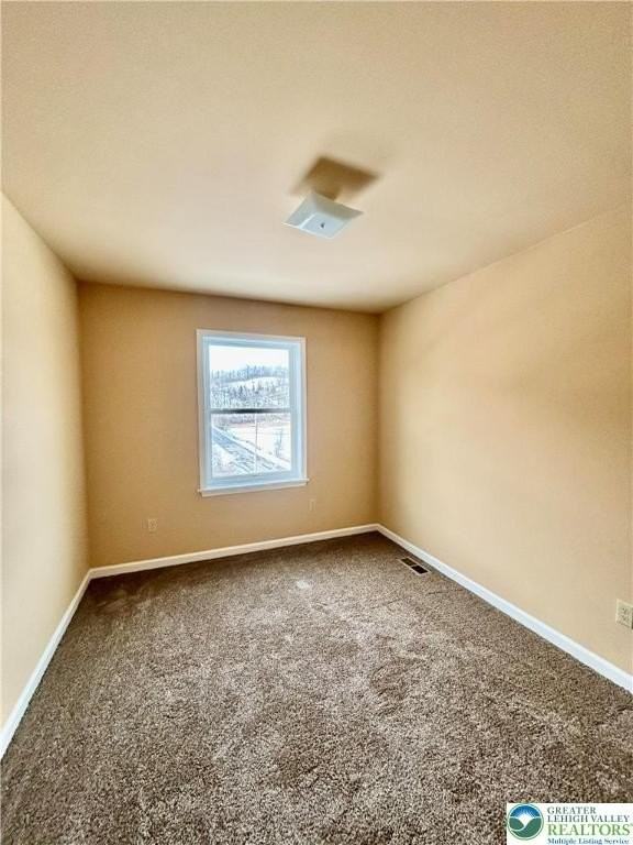 10 Railroad Ave - Photo 4 of 6