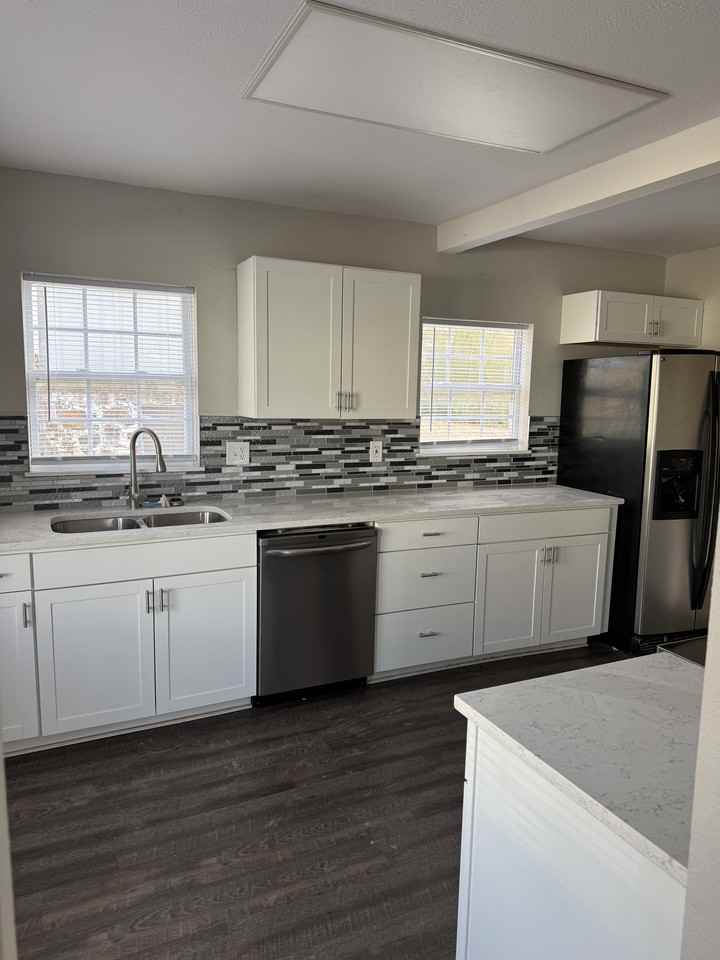 152 Taney St #1 - Photo 4 of 19