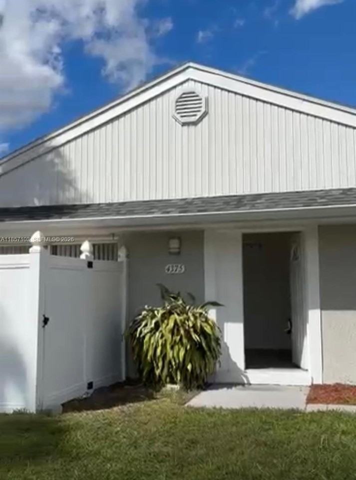 4375 White Pine Ave #82-4 - Photo 2 of 14