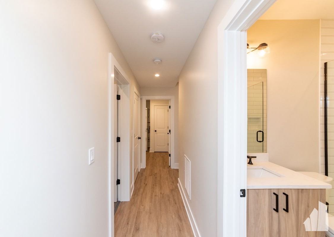 4857 N Seeley Ave #2 - Photo 6 of 8