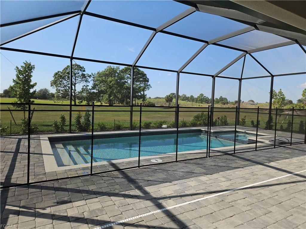 20459 Copperhead Dr - Photo 2 of 8