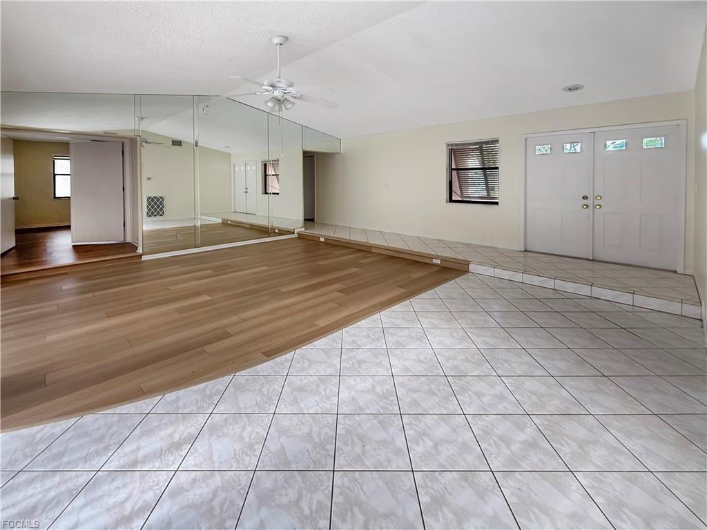 9701 Galley Ct - Photo 3 of 8