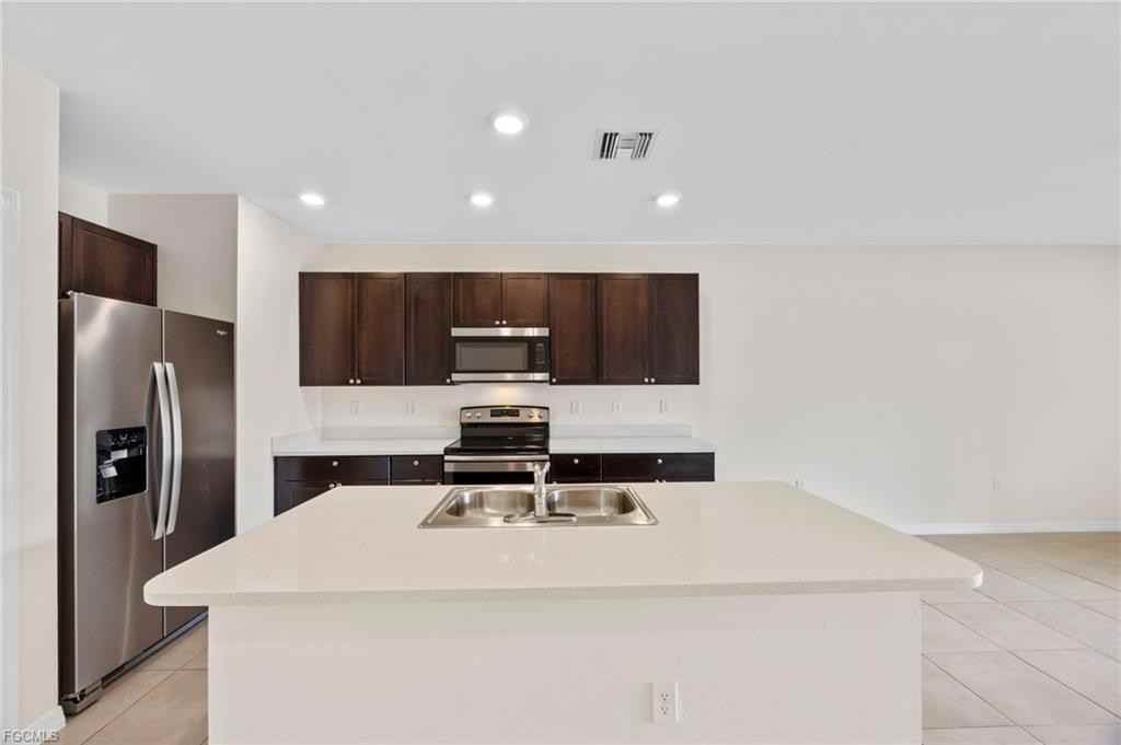 Wildflower Cir - Photo 2 of 8